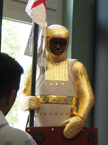Statue des Hl. Mauritius im Ottonianum in Magdeburg